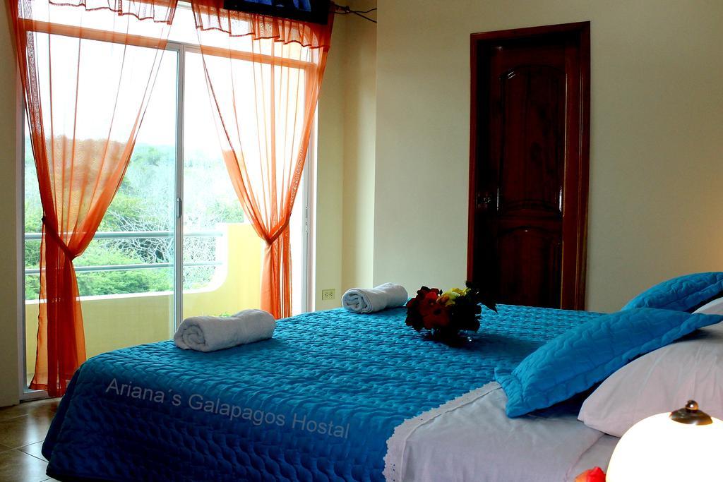 Ariana'S Galapagos Hostal Puerto Ayora  Exterior photo