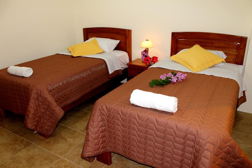 Ariana'S Galapagos Hostal Puerto Ayora  Exterior photo