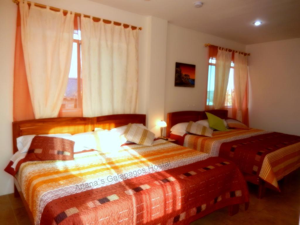 Ariana'S Galapagos Hostal Puerto Ayora  Exterior photo